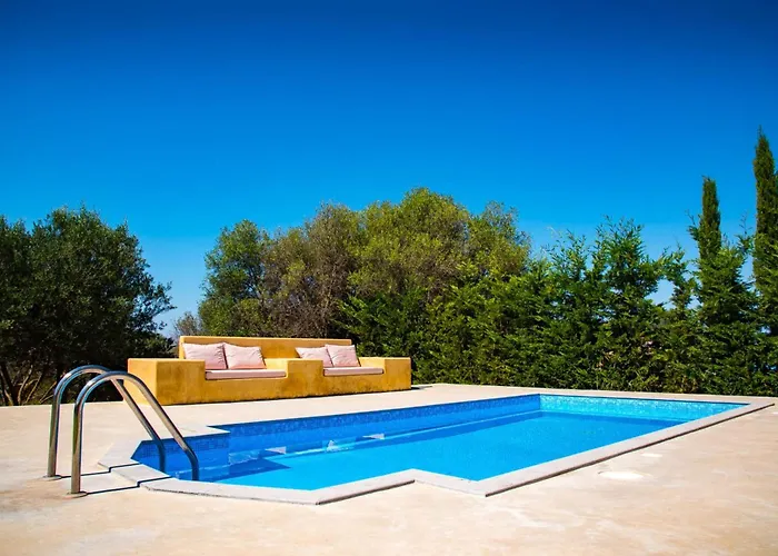 Rhea Villa Svoronata