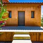 Vila Rhea